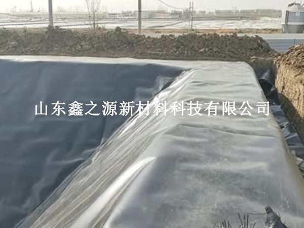 關(guān)于魚塘防滲膜接縫處理有哪些施工經(jīng)驗(yàn)？